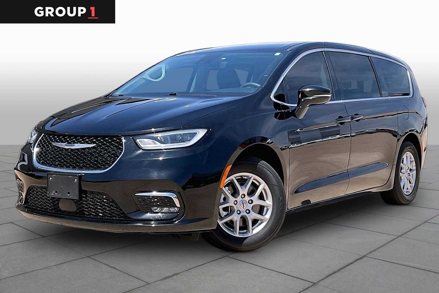 Pre-Owned 2024 Chrysler Pacifica Touring L