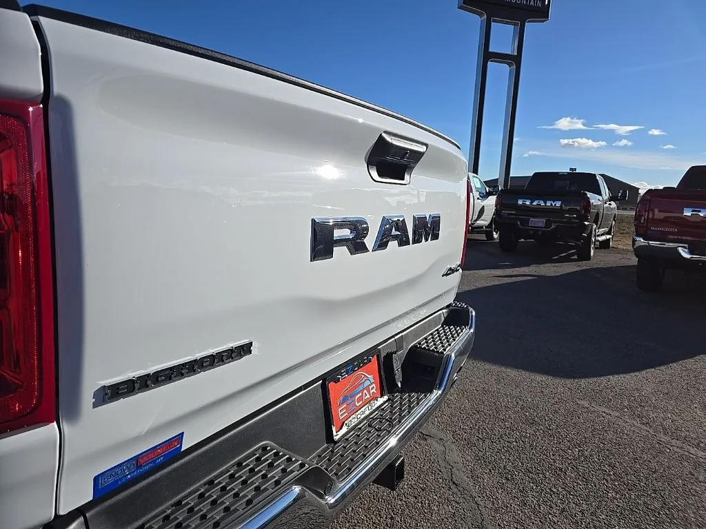 New 2026 Bright White Clear-Coat Exterior Paint RAM Big Horn/Lone Star image 7