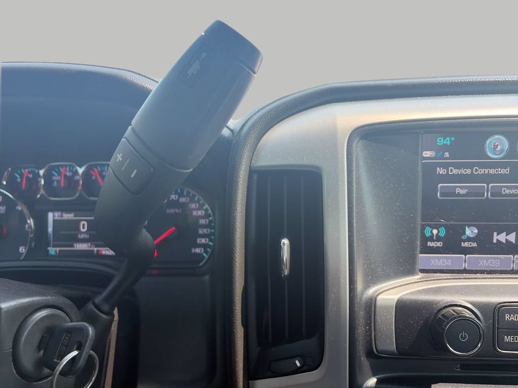 Used 2018 Silver GMC SLT image 23
