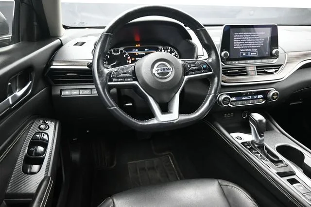 Used 2019 Gray Nissan 2.5 SL image 18