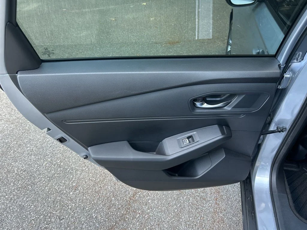 Used 2023 Silver Honda EX image 24