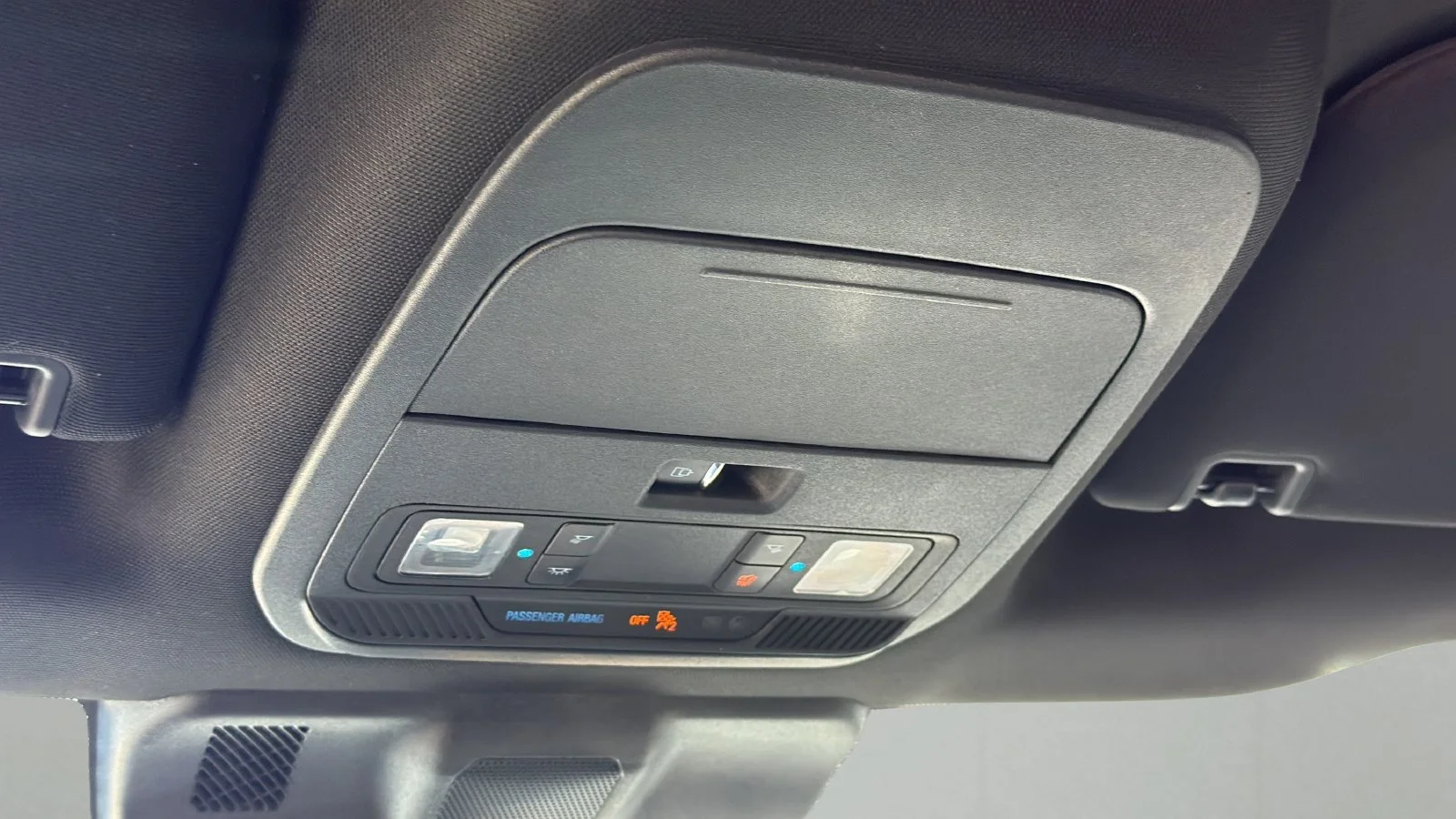 Used 2021 White Ford XLT image 17