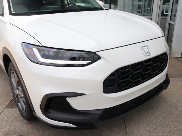 2026 Honda HR-V LX photo 3