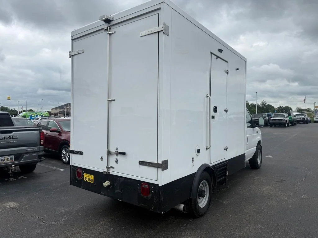 Used 2023 White Ford Base image 3