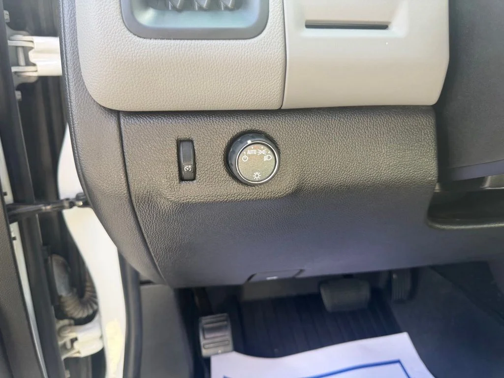 Used 2019 White Chevrolet Work Truck image 21