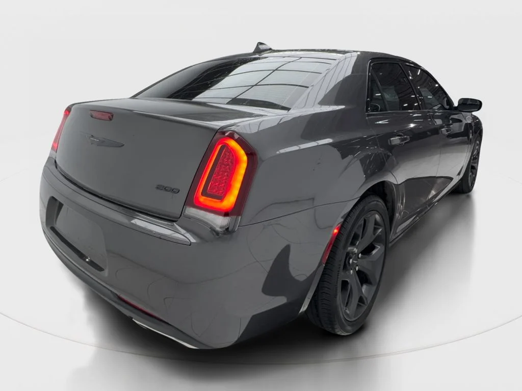 Used 2023 Gray Chrysler Touring image 7