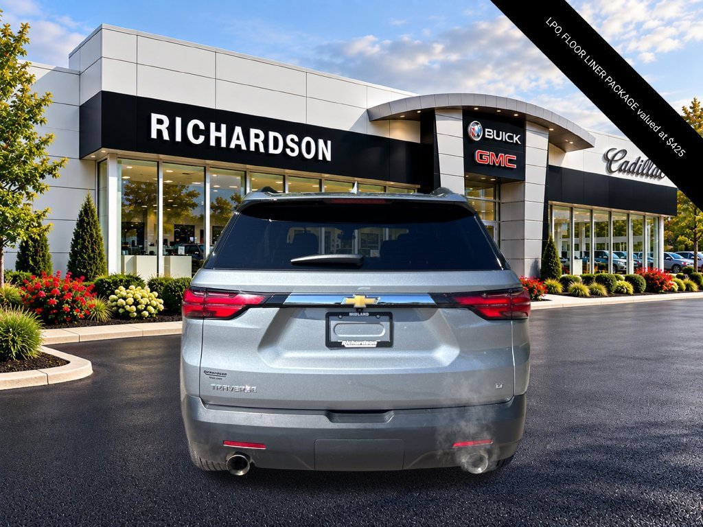Used 2023 STERLING GRAY METALLIC Chevrolet LT Cloth image 4