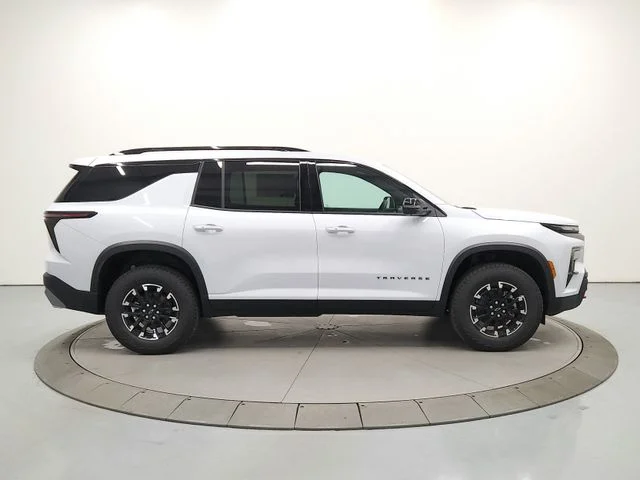 New 2026 White Chevrolet Z71 image 8