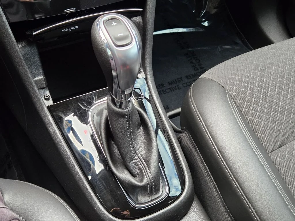 Used 2022 Blue Buick Preferred image 28