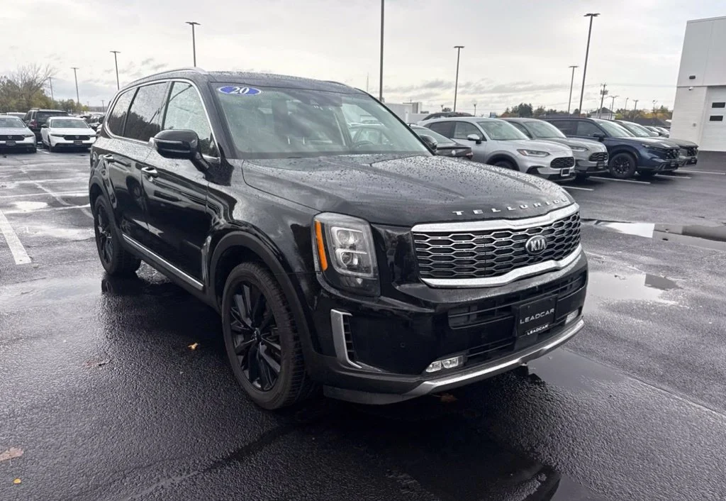 Used 2020 Black Kia SX image 3