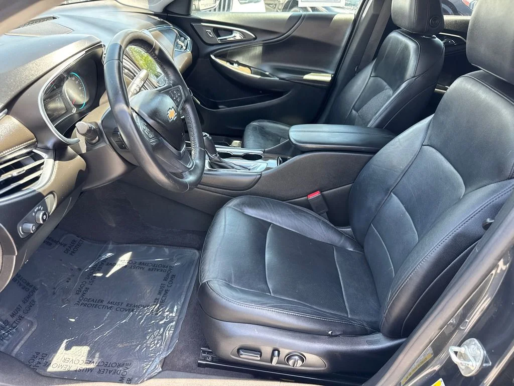 Used 2018 Gray Chevrolet Premier image 25