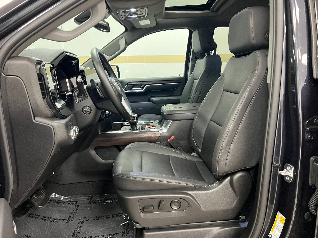 2026 GMC Sierra 1500 SLT - Photo 5