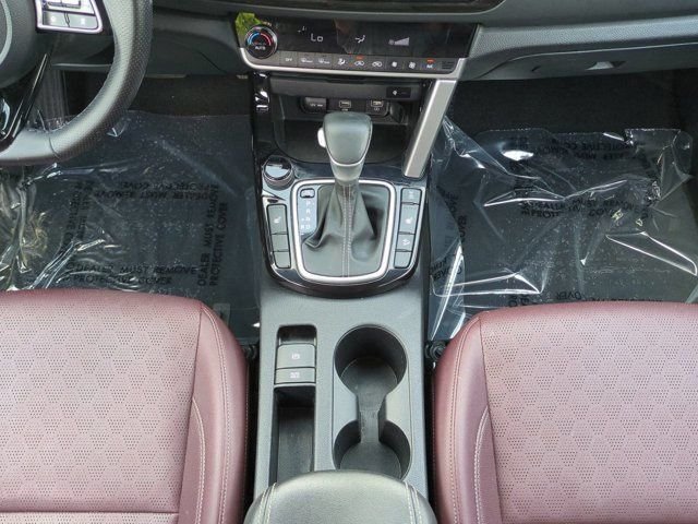 Used 2023 White Kia SX image 20