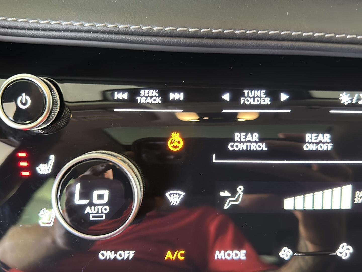Used 2026 Mineral Black INFINITI LUXE image 34