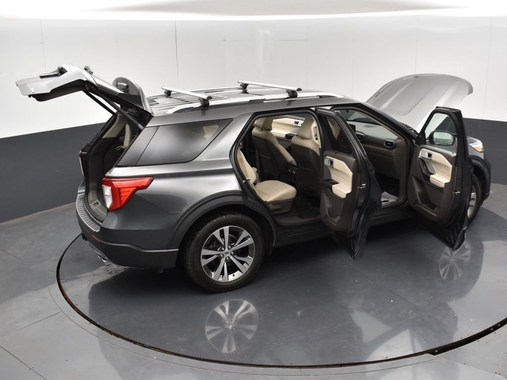 Used 2020 Gray Ford Platinum image 33