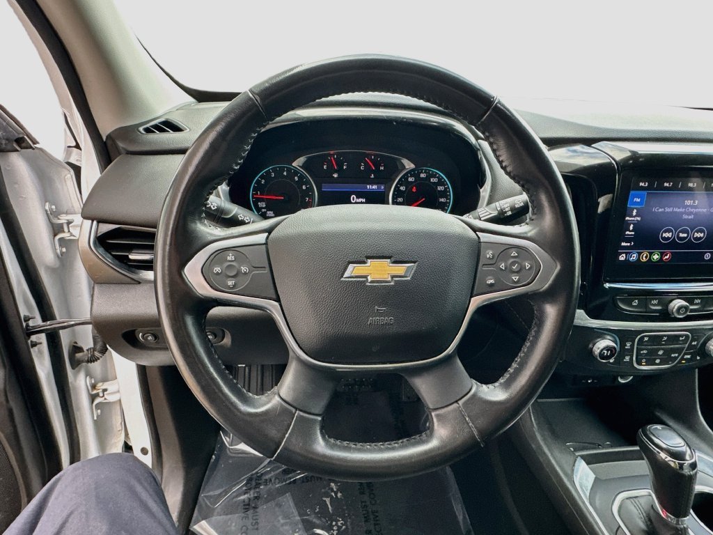 Used 2020 SUMMIT WHITE Chevrolet LT Cloth image 11
