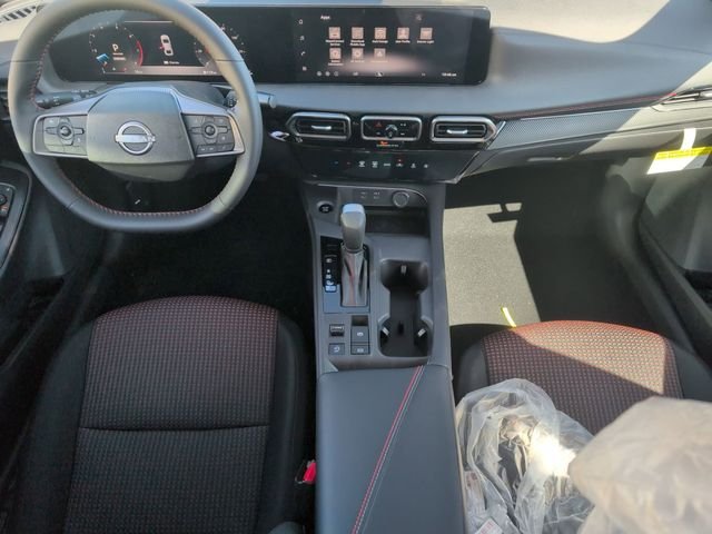 New 2026 Aspen White TriCoat / Super Black Two-tone Nissan SR image 21