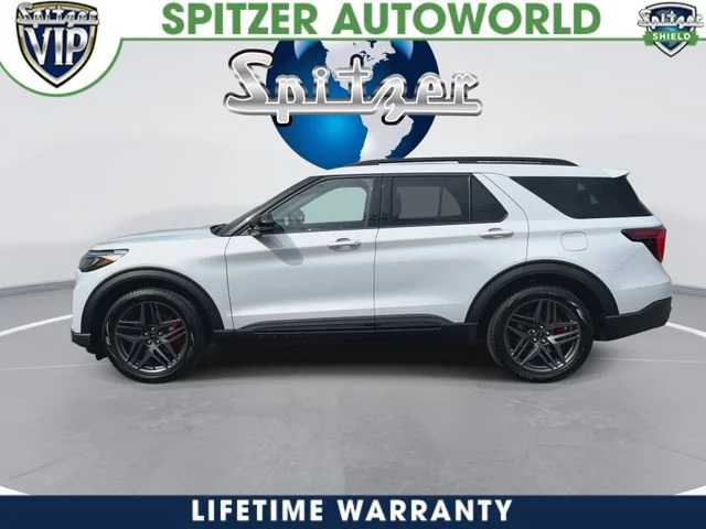 New 2026 Space White Metallic Ford ST image 6