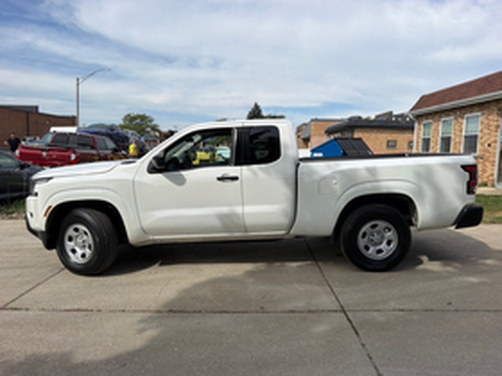 Used 2024 Glacier White Nissan S image 46