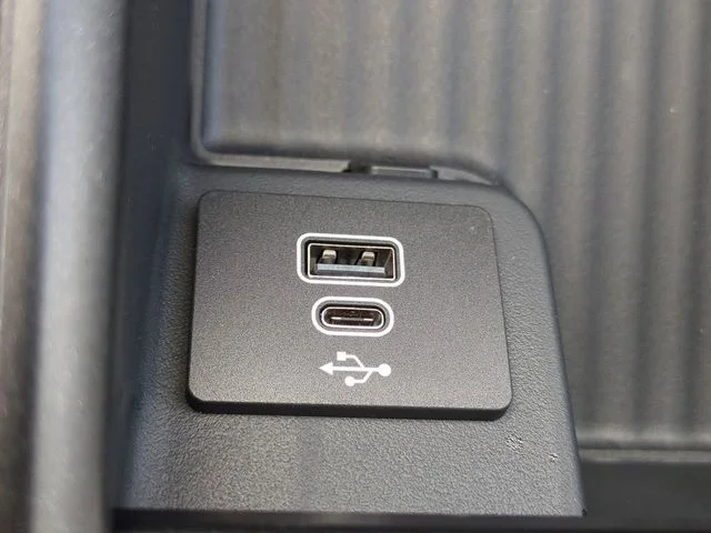 New 2026 Space Silver Metallic Ford MAX Platinum® image 23