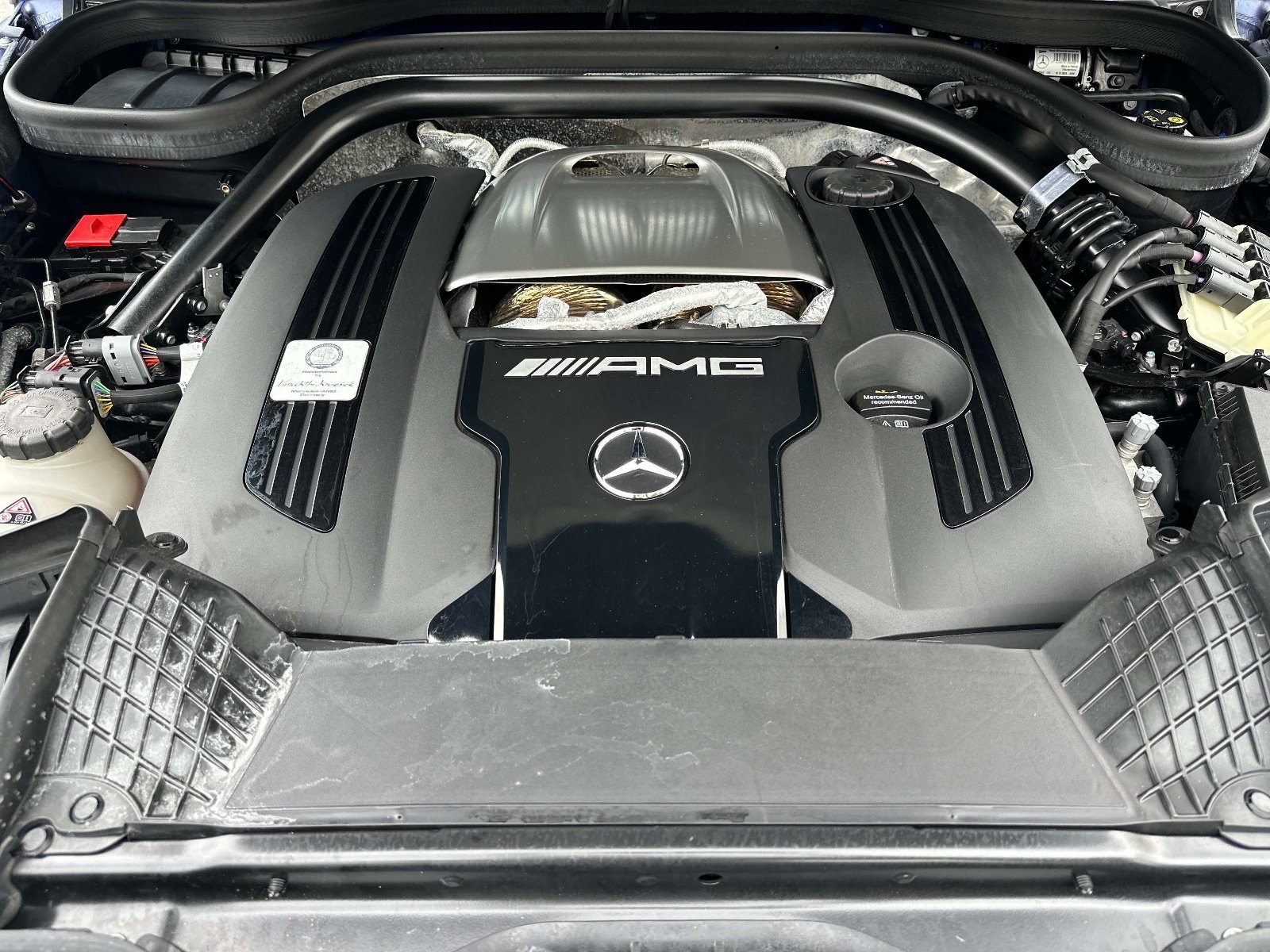 Certified Used 2025 MANUFAKTUR Brilliant Blue Magno Mercedes-Benz AMG® G 63 image 10