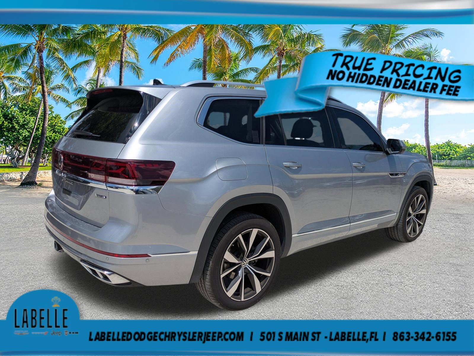 Used 2025 Silver Volkswagen 2.0T SEL Premium R-Line image 4