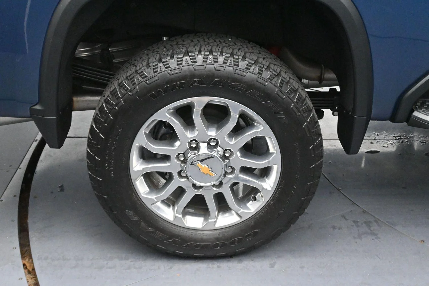 Used 2025 Lakeshore Blue Metallic Chevrolet LTZ image 37