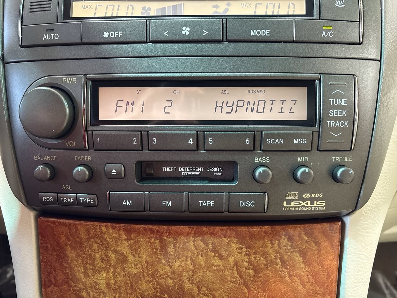 Used 2003 Silver Lexus 430 image 16