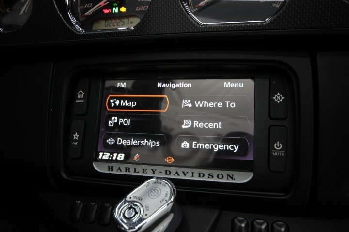 2019 Harley Davidson Electra Glide Standard FLHT photo 4