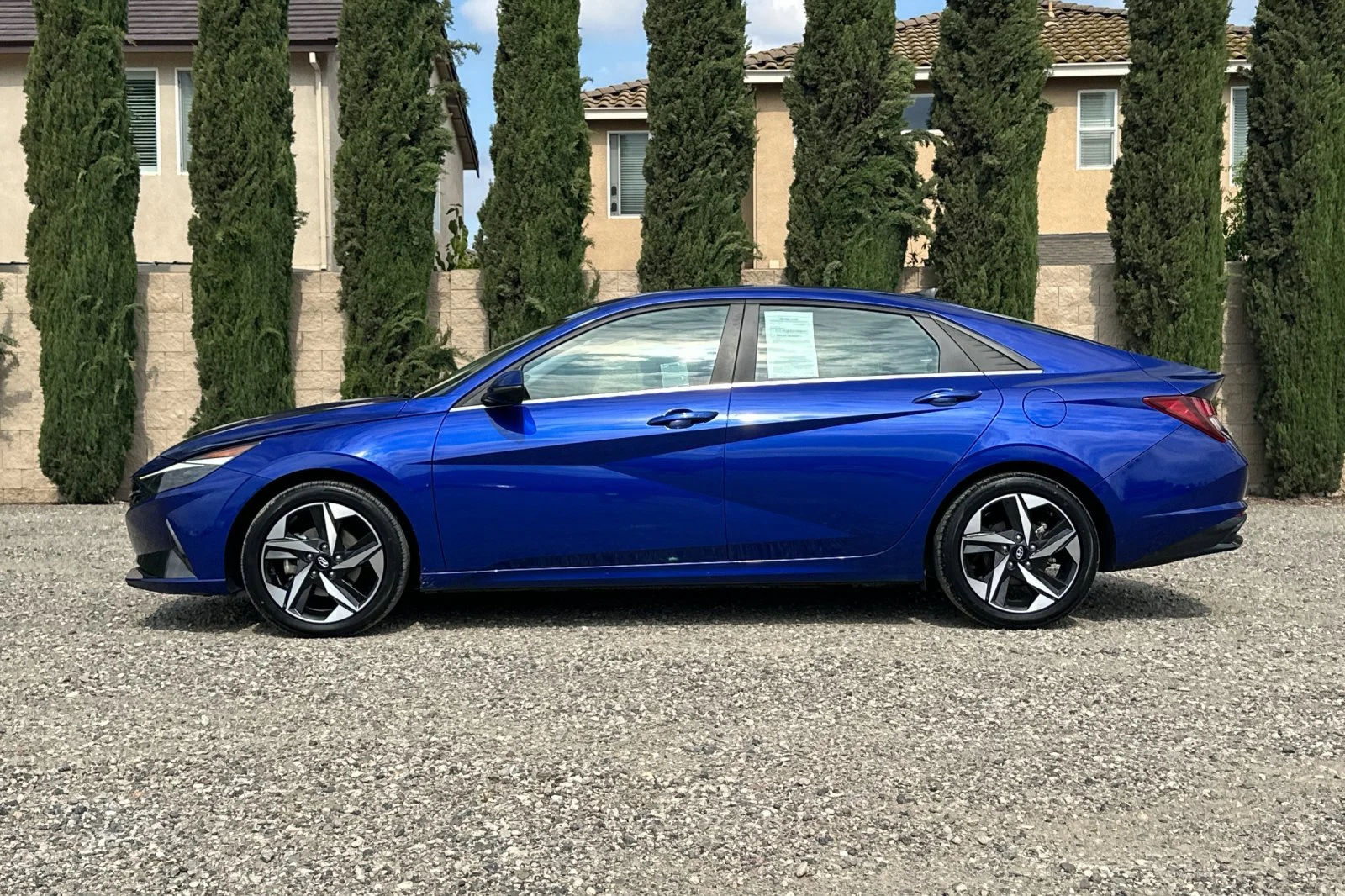 Used 2023 Intense Blue Hyundai Limited image 7