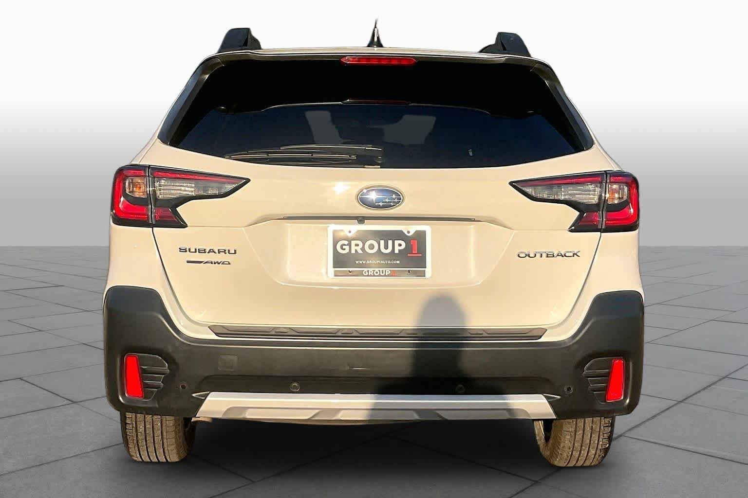 Used 2021 Crystal White Pearl Subaru Limited image 5
