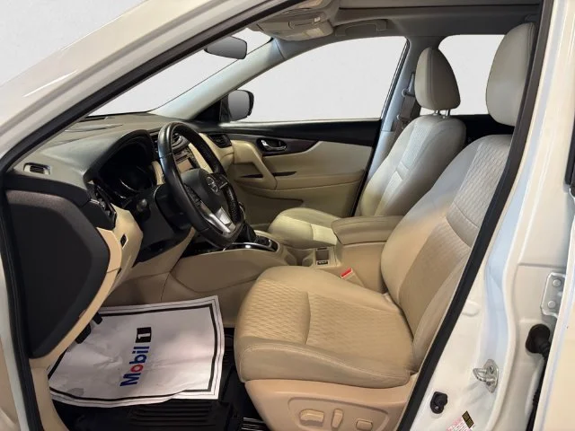 Used 2019 White Nissan SV image 10