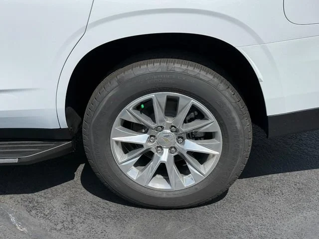New 2026 Polar White Tricoat Chevrolet Premier image 5