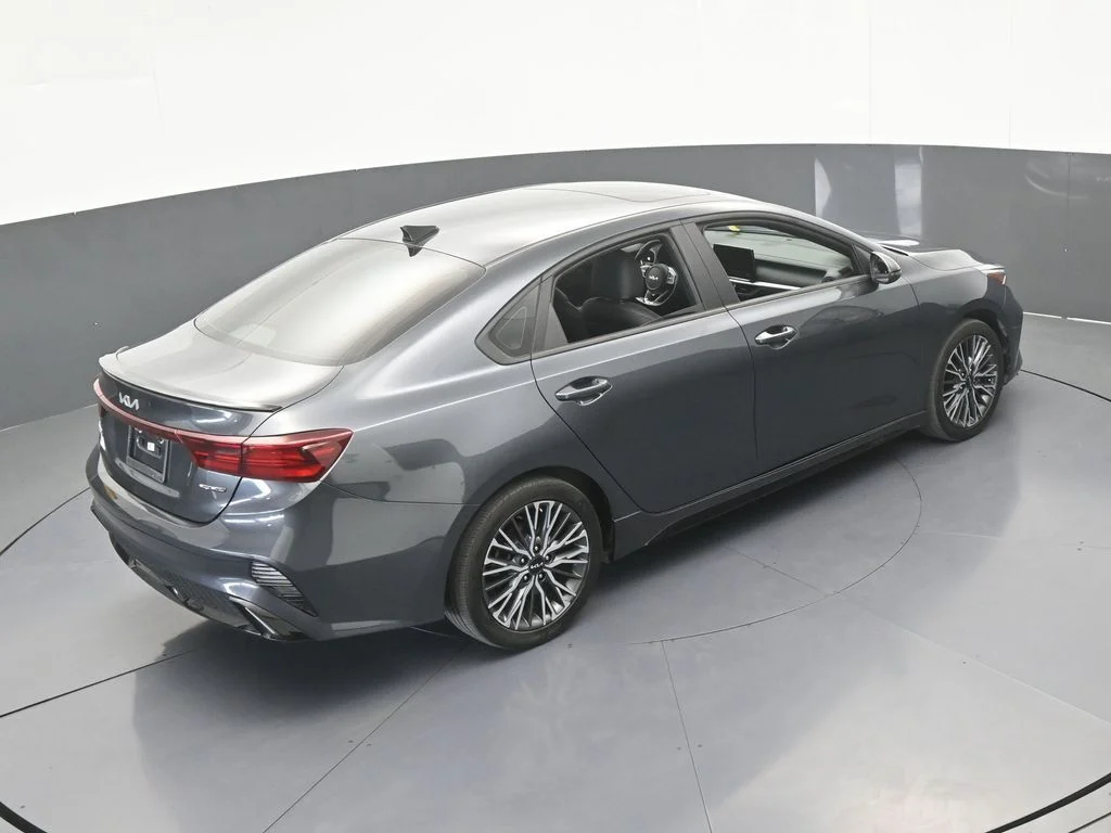 Used 2024 Gravity Gray Kia GT-Line image 52