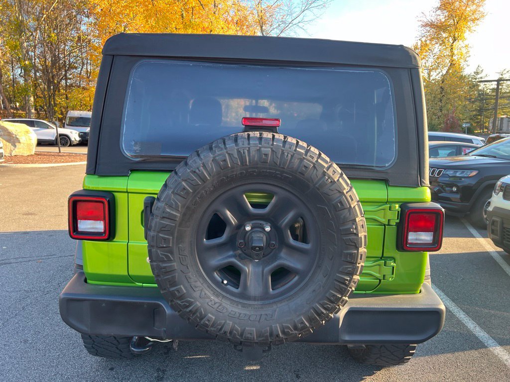 Used 2019 Green Jeep Sport image 6