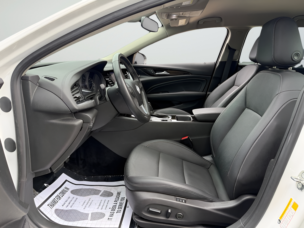 Used 2018 White Buick Essence image 12