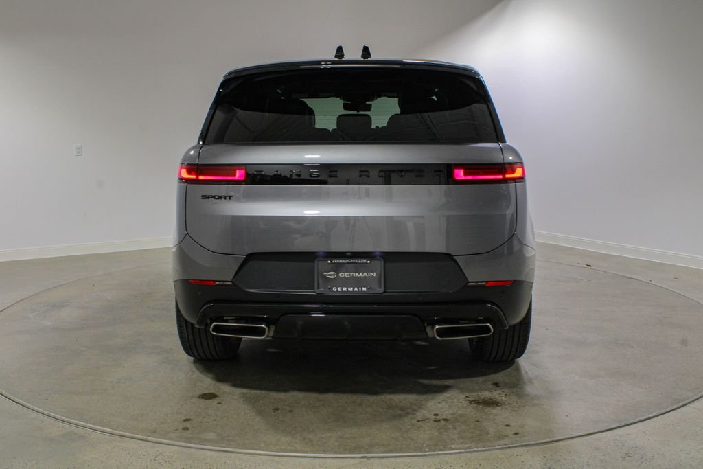 Certified Used 2025 Eiger Gray Metallic Land Rover SE image 4