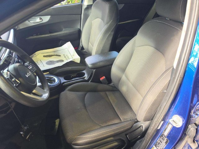 Certified Used 2023 Blue Kia LXS image 5