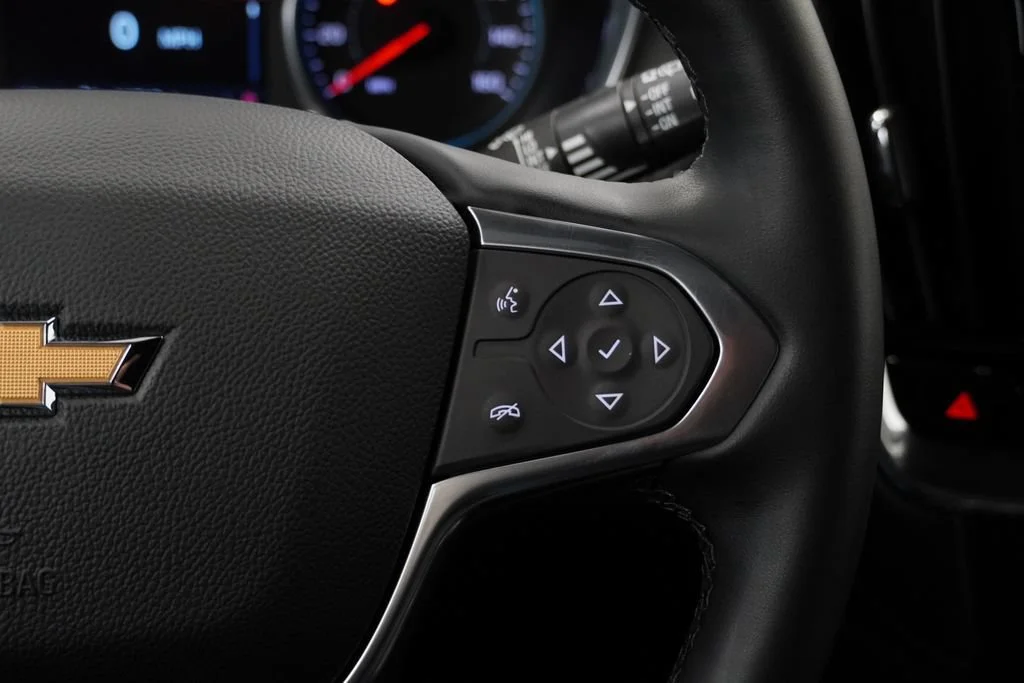 Used 2023 Mosaic Black Metallic Chevrolet LT Leather image 22