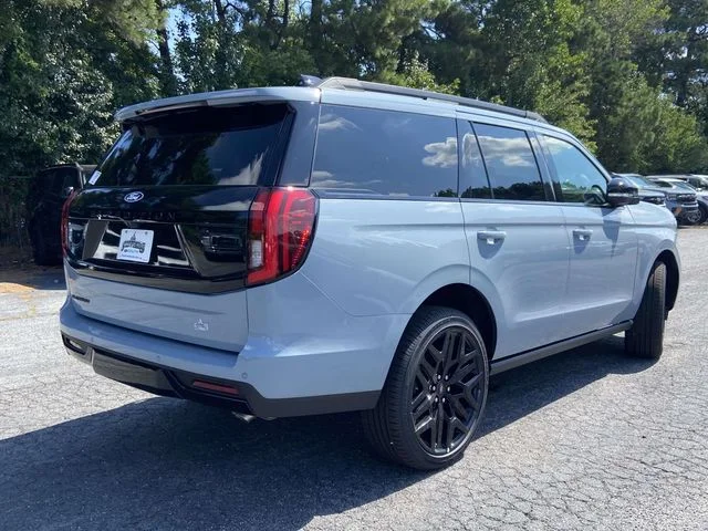 New 2027 Gray Ford Platinum image 3