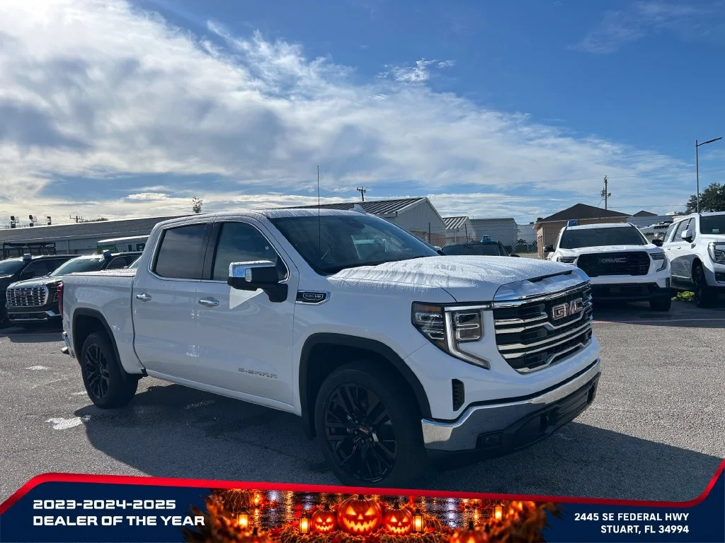 New 2026 Summit White GMC SLT image 2