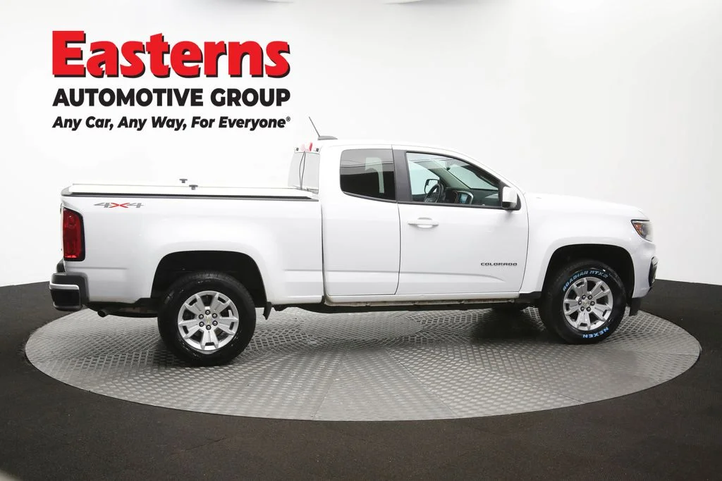 Used 2022 White Chevrolet LT image 41