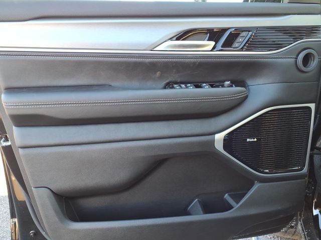 New 2026 High Gloss Black Exterior Paint Jeep Limited Altitude image 10
