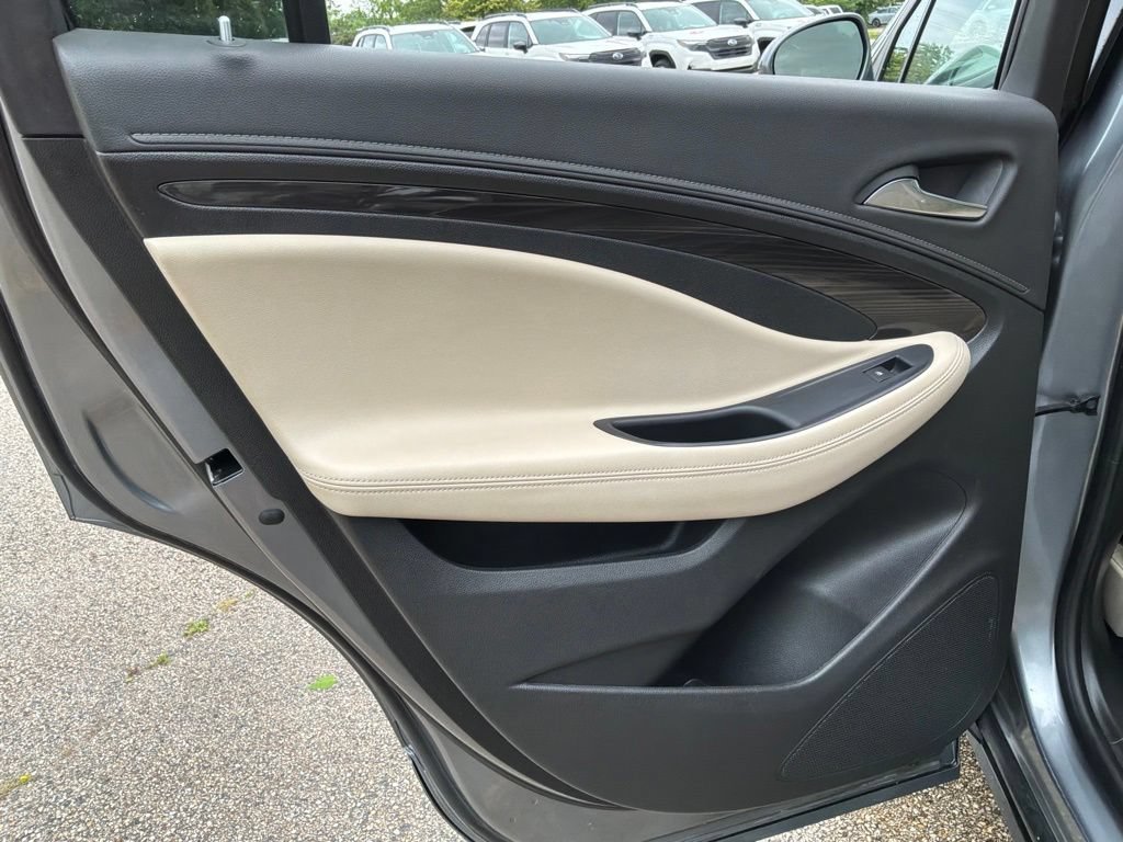 Used 2020 SATIN STEEL METALLIC Buick Preferred image 18