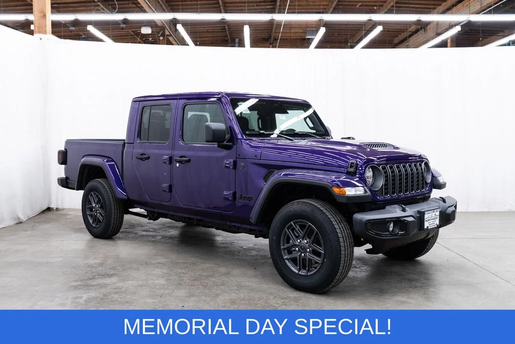 2026 Jeep Gladiator Sport S Auto's photo