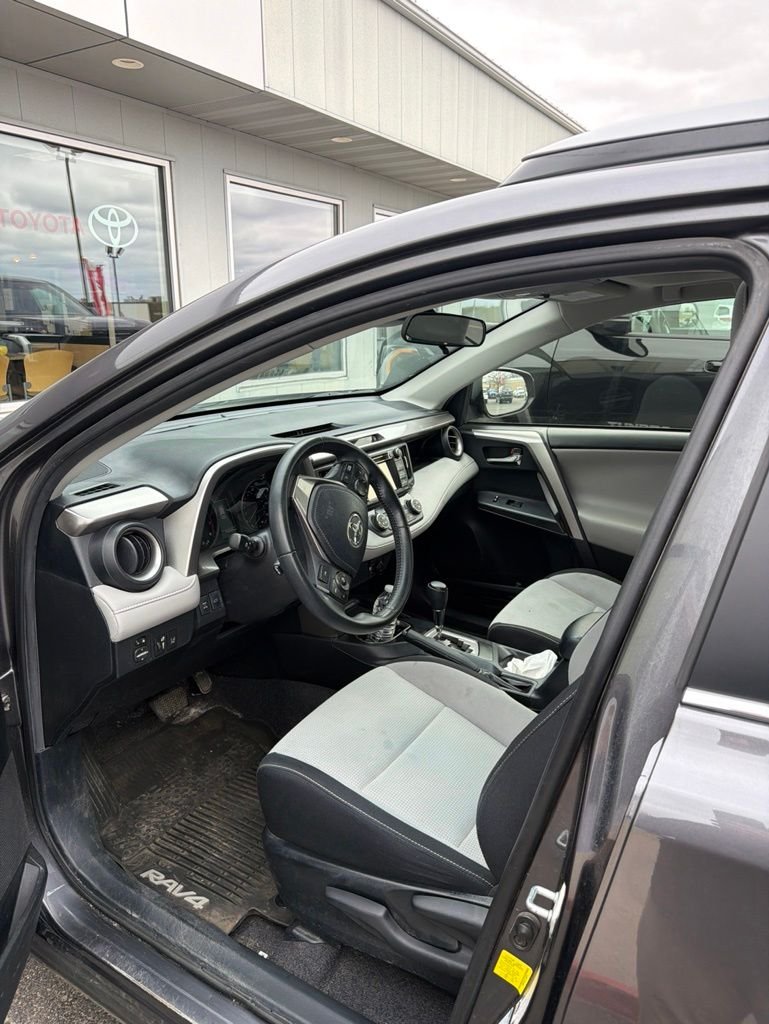 Used 2018 Toyota RAV4 XLE with VIN JTMRFREV3JJ193075 for sale in Fergus Falls, Minnesota