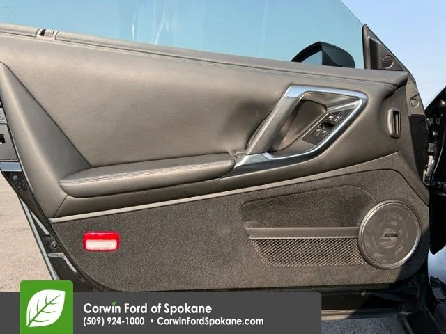 Used 2009 Black Obsidian Nissan Premium image 17