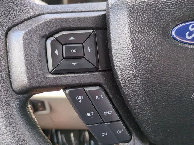 Used 2017 Silver Ford XL image 23
