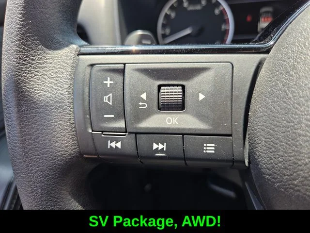 Used 2023 Silver Nissan SV image 27
