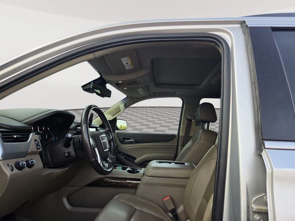 Used 2019 QUICKSILVER METALLIC GMC SLT image 3